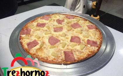 jamon y queso pizza Tres hornos