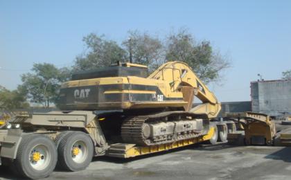 Excavadora En LowBoy