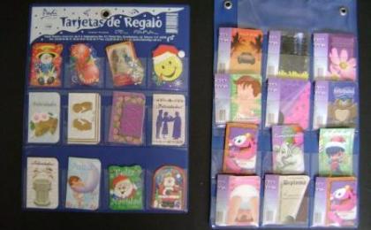 exhibidores para tajetas, exhibidores sellados, exhibidores