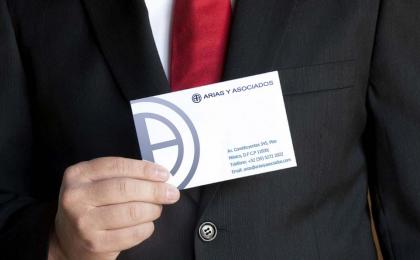 Arias y Asociados