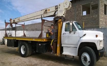 Grua titan Simon RO 11 toneladasen Mexicali-Mexico 